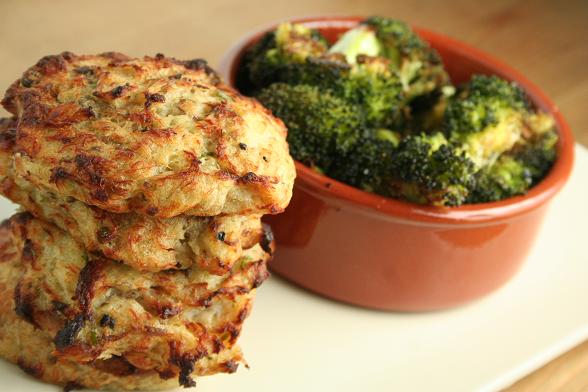 fishcakes-and-roasted-broccoli