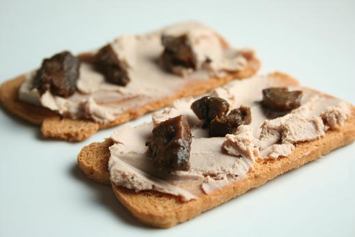 foie_gras_with_pickled_walnuts