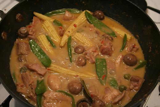 thai_curry_in_wok.JPG